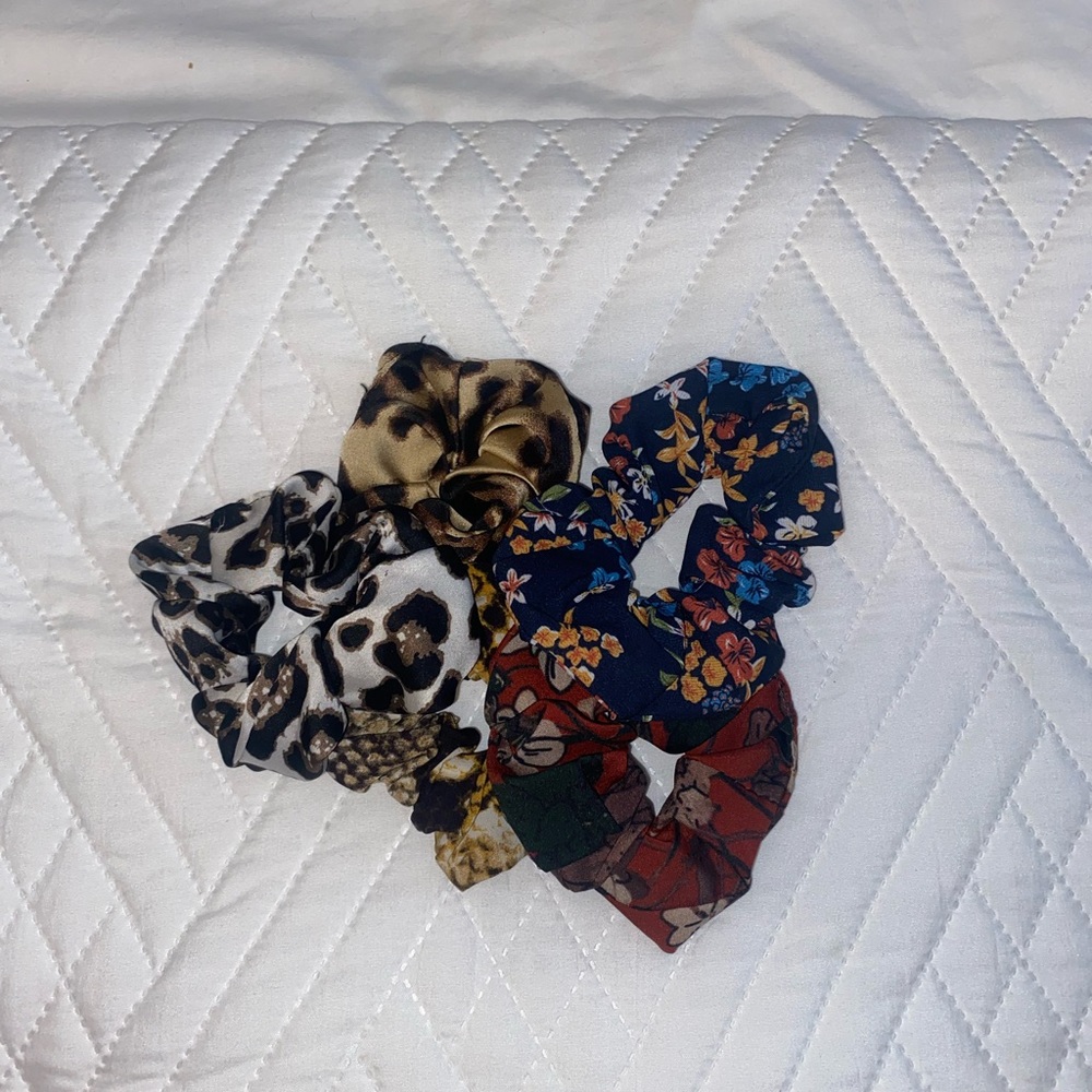 Pattern scrunchies pack